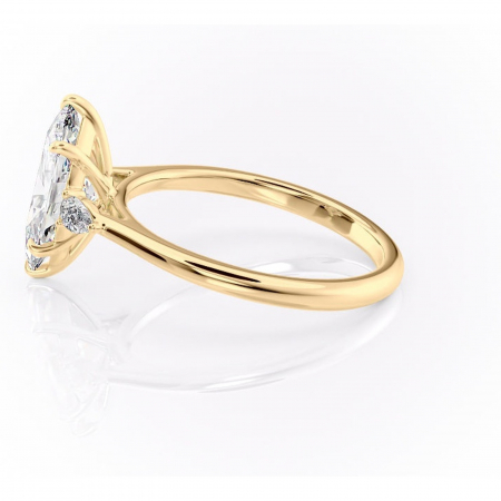 Inel de logodnă Felicity din aur Galben 14kt cu moissanite tăietură marquise – Solitar rafinată pentru profil înalt | Personalizează și configurează gratuit online [5]