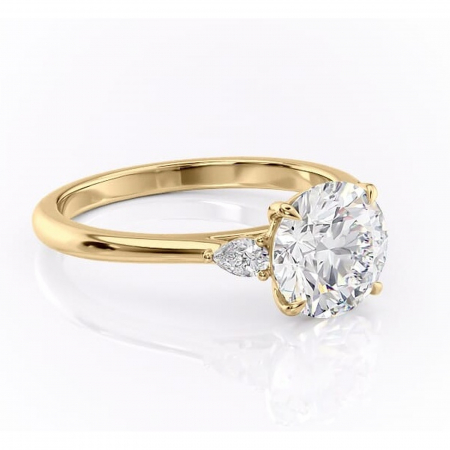 Aur galben - Inel de logodnă Felicity din aur Galben 14kt cu moissanite tăietură rotundă – Solitar rafinată pentru profil înalt | Personalizează și configurează gratuit online