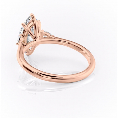 Inel de logodnă Felicity din aur Rose 14kt cu moissanite tăietură marquise – Solitar rafinată pentru profil înalt | Personalizează și configurează gratuit online [3]