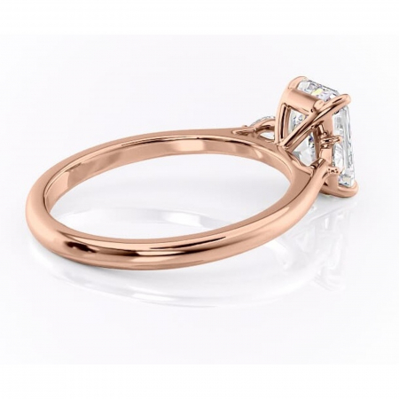 Inel de logodnă Felicity din aur Rose 14kt cu moissanite tăietură radiantă – Solitar rafinată pentru profil înalt | Personalizează și configurează gratuit online [2]