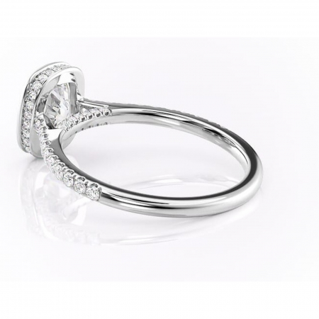 Inel de logodnă Fernelle din aur Alb 14kt cu moissanite tăietură pernă – Montură închisă rafinată pentru profil înalt | Personalizează și configurează gratuit online [4]