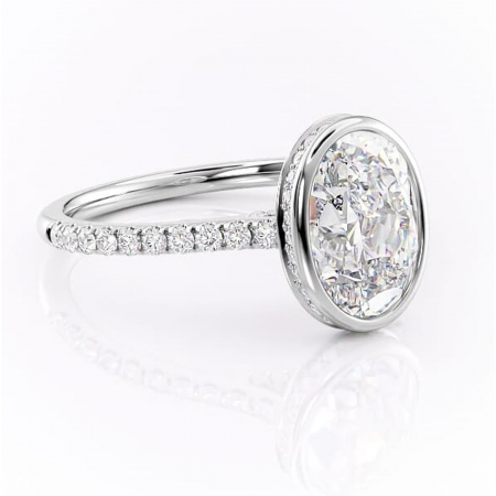 Ovală - Inel de logodnă Fernelle din aur Alb 14kt cu moissanite tăietură ovală – Montură închisă rafinată pentru profil înalt | Personalizează și configurează gratuit online