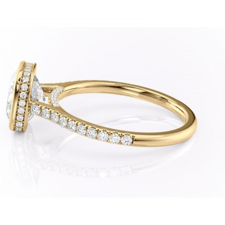 Inel de logodnă Fernelle din aur Galben 14kt cu moissanite tăietură pernă – Montură închisă rafinată pentru profil înalt | Personalizează și configurează gratuit online [5]