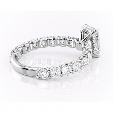 Inel de logodnă Floralie din aur Alb 14kt cu moissanite tăietură pernă – Pietre laterale excepțional | Personalizează și configurează gratuit online [2]