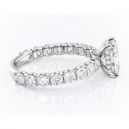 Inel de logodnă Floralie din aur Alb 14kt cu moissanite tăietură pernă – Pietre laterale excepțional | Personalizează și configurează gratuit online [1]