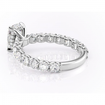 Inel de logodnă Floralie din aur Alb 14kt cu moissanite tăietură pernă – Pietre laterale excepțional | Personalizează și configurează gratuit online [4]