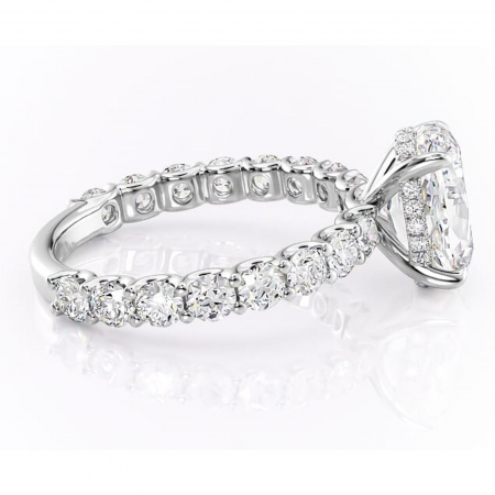 Inel de logodnă Floralie din aur Alb 14kt cu moissanite tăietură ovală – Pietre laterale excepțional | Personalizează și configurează gratuit online [1]