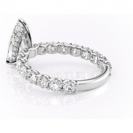 Inel de logodnă Floralie din aur Alb 18kt cu moissanite tăietură pară – Pietre laterale excepțional | Personalizează și configurează gratuit online [4]