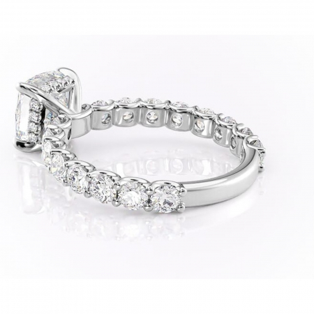 Inel de logodnă Floralie din aur Alb 14kt cu moissanite tăietură pernă – Pietre laterale excepțional | Personalizează și configurează gratuit online [4]