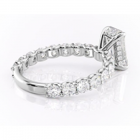 Inel de logodnă Floralie din aur Alb 14kt cu moissanite tăietură smarald – Pietre laterale excepțional | Personalizează și configurează gratuit online [2]