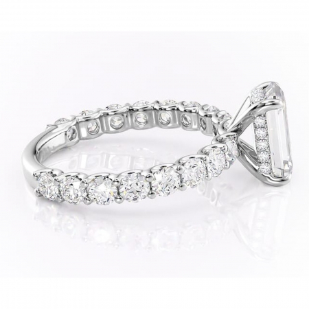 Inel de logodnă Floralie din aur Alb 14kt cu moissanite tăietură smarald – Pietre laterale excepțional | Personalizează și configurează gratuit online [1]