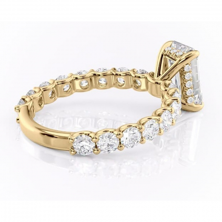 Inel de logodnă Floralie din aur Galben 18kt cu moissanite tăietură smarald – Pietre laterale excepțional | Personalizează și configurează gratuit online [2]