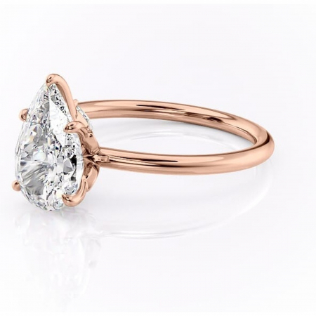 Inel de logodnă Garnet din aur Rose 18kt cu moissanite tăietură pară – Solitar rafinată pentru profil înalt | Personalizează și configurează gratuit online [6]