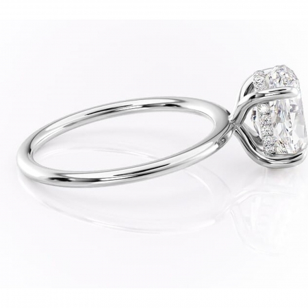 Inel de logodnă Genevieve din aur Alb 14kt cu moissanite tăietură ovală – Solitar rafinată pentru profil înalt | Personalizează și configurează gratuit online [1]