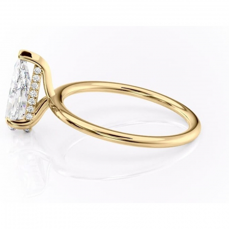 Inel de logodnă Genevieve din aur Galben 18kt cu moissanite tăietură pară – Solitar rafinată pentru profil înalt | Personalizează și configurează gratuit online [5]