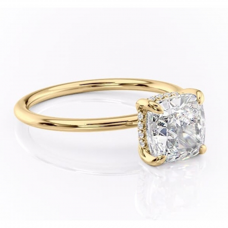 Aur galben - Inel de logodnă Genevieve din aur Galben 18kt cu moissanite tăietură pernă – Solitar rafinată pentru profil înalt | Personalizează și configurează gratuit online