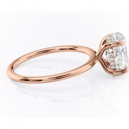Inel de logodnă Genevieve din aur Rose 18kt cu moissanite tăietură ovală – Solitar rafinată pentru profil înalt | Personalizează și configurează gratuit online [1]