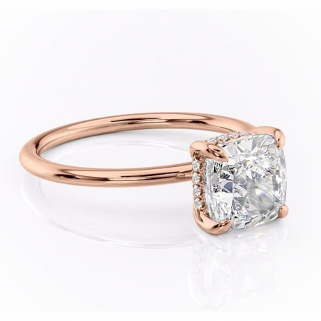Aur roz - Inel de logodnă Genevieve din aur Rose 18kt cu moissanite tăietură pernă – Solitar rafinată pentru profil înalt | Personalizează și configurează gratuit online