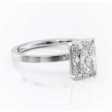 Radiantă - Inel de logodnă Georgiana din aur Alb 14kt cu moissanite tăietură radiantă – Profil pătrat rafinată pentru profil înalt | Personalizează și configurează gratuit online