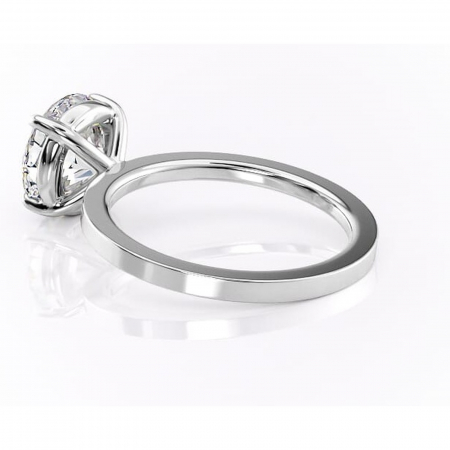 Inel de logodnă Georgiana din aur Alb 14kt cu moissanite tăietură rotundă – Profil pătrat rafinată pentru profil înalt | Personalizează și configurează gratuit online [4]