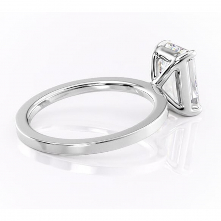 Inel de logodnă Georgiana din aur Alb 14kt cu moissanite tăietură smarald – Profil pătrat rafinată pentru profil înalt | Personalizează și configurează gratuit online [2]