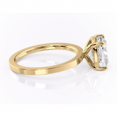 Inel de logodnă Georgiana din aur Galben 14kt cu moissanite tăietură pernă – Profil pătrat rafinată pentru profil înalt | Personalizează și configurează gratuit online [1]