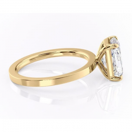 Inel de logodnă Georgiana din aur Galben 14kt cu moissanite tăietură radiantă – Profil pătrat rafinată pentru profil înalt | Personalizează și configurează gratuit online [1]