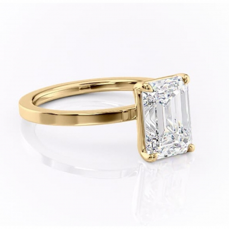Smarald - Inel de logodnă Georgiana din aur Galben 18kt cu moissanite tăietură smarald – Profil pătrat rafinată pentru profil înalt | Personalizează și configurează gratuit online