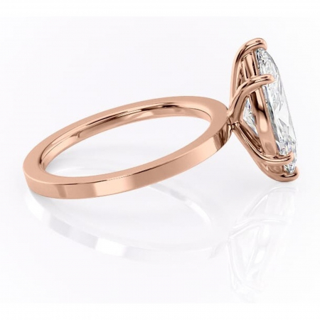 Inel de logodnă Georgiana din aur Rose 14kt cu moissanite tăietură marquise – Profil pătrat rafinată pentru profil înalt | Personalizează și configurează gratuit online [1]