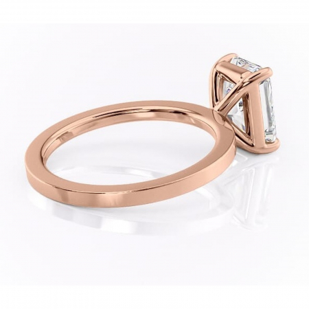 Inel de logodnă Georgiana din aur Rose 14kt cu moissanite tăietură radiantă – Profil pătrat rafinată pentru profil înalt | Personalizează și configurează gratuit online [2]