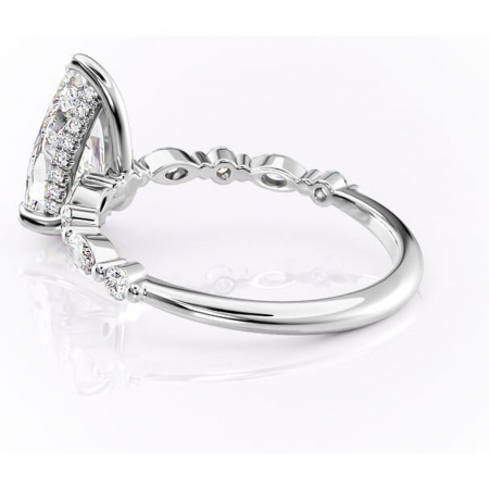 Inel de logodnă Gwendolyn din aur Alb 18kt cu moissanite tăietură pară – Pietre laterale rafinată pentru profil înalt | Personalizează și configurează gratuit online [4]