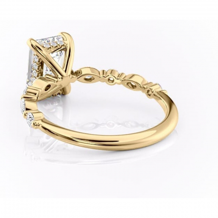 Inel de logodnă Gwendolyn din aur Galben 18kt cu moissanite tăietură smarald – Pietre laterale rafinată pentru profil înalt | Personalizează și configurează gratuit online [3]