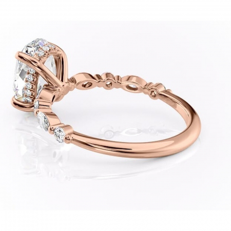 Inel de logodnă Gwendolyn din aur Rose 14kt cu moissanite tăietură ovală – Pietre laterale rafinată pentru profil înalt | Personalizează și configurează gratuit online [4]