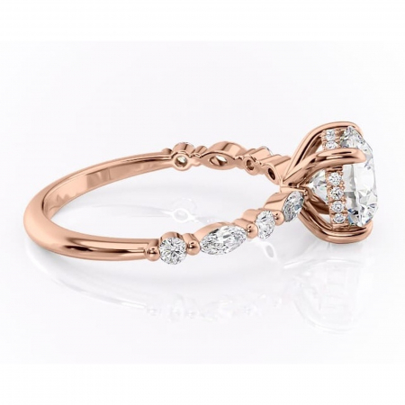Inel de logodnă Gwendolyn din aur Rose 14kt cu moissanite tăietură rotundă – Pietre laterale rafinată pentru profil înalt | Personalizează și configurează gratuit online [1]