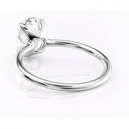 Inel de logodnă Helena din aur Alb 14kt cu moissanite tăietură ovală – Solitar rafinată pentru profil jos | Personalizează și configurează gratuit online [3]