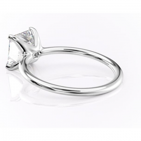 Inel de logodnă Helena din aur Alb 14kt cu moissanite tăietură princess – Solitar rafinată pentru profil jos | Personalizează și configurează gratuit online [4]