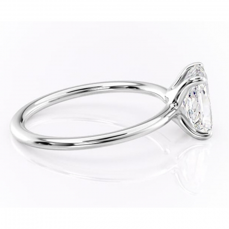 Inel de logodnă Helena din aur Alb 14kt cu moissanite tăietură radiantă – Solitar rafinată pentru profil jos | Personalizează și configurează gratuit online [1]