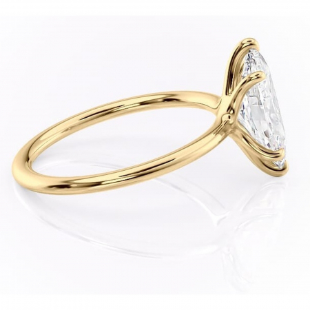 Inel de logodnă Helena din aur Galben 14kt cu moissanite tăietură marquise – Solitar rafinată pentru profil jos | Personalizează și configurează gratuit online [1]