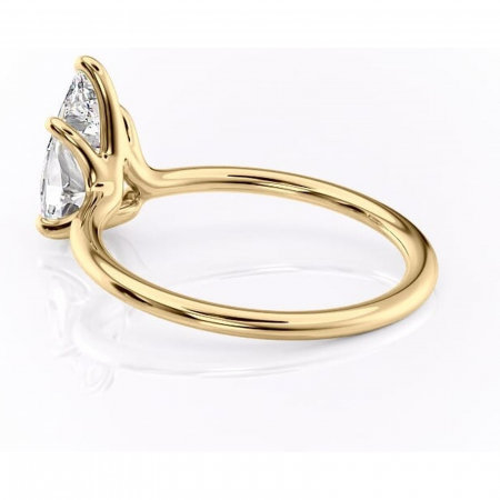Inel de logodnă Helena din aur Galben 14kt cu moissanite tăietură pară – Solitar rafinată pentru profil jos | Personalizează și configurează gratuit online [4]