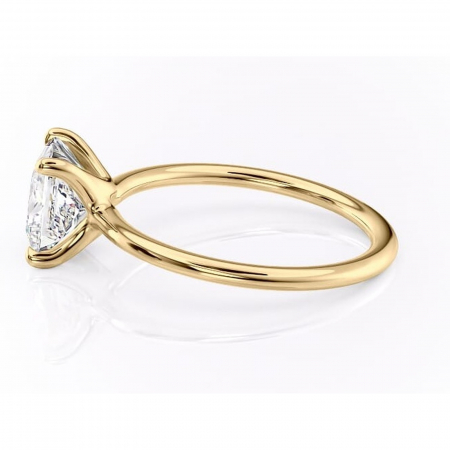 Inel de logodnă Helena din aur Galben 14kt cu moissanite tăietură princess – Solitar rafinată pentru profil jos | Personalizează și configurează gratuit online [5]