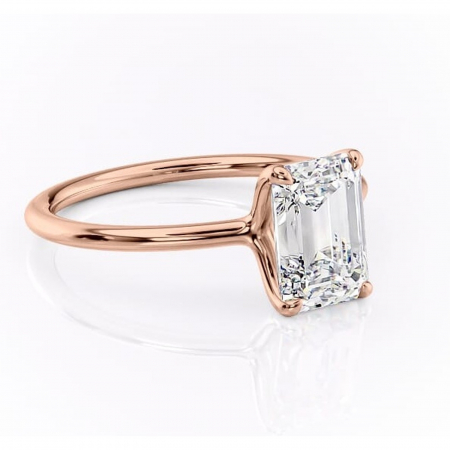 Smarald - Inel de logodnă Helena din aur Rose 18kt cu moissanite tăietură smarald – Solitar rafinată pentru profil jos | Personalizează și configurează gratuit online