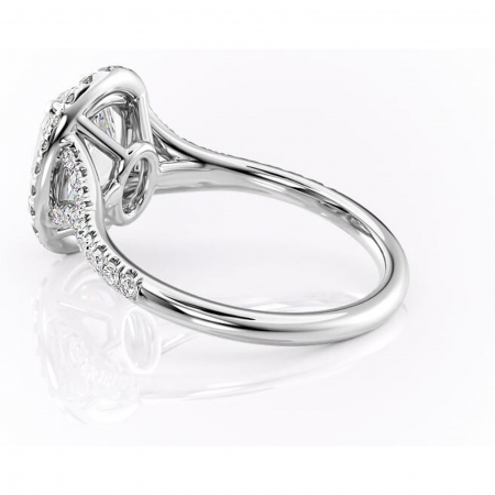 Inel de logodnă Henrietta din aur Alb 14kt cu moissanite tăietură ovală – Halo rafinată pentru profil mediu | Personalizează și configurează gratuit online [4]