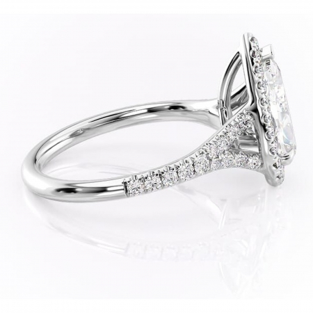 Inel de logodnă Henrietta din aur Alb 18kt cu moissanite tăietură pară – Halo rafinată pentru profil mediu | Personalizează și configurează gratuit online [1]