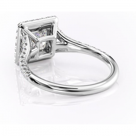Inel de logodnă Henrietta din aur Alb 18kt cu moissanite tăietură princess – Halo rafinată pentru profil mediu | Personalizează și configurează gratuit online [3]