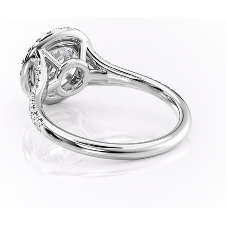 Inel de logodnă Henrietta din aur Alb 14kt cu moissanite tăietură rotundă – Halo rafinată pentru profil mediu | Personalizează și configurează gratuit online [3]