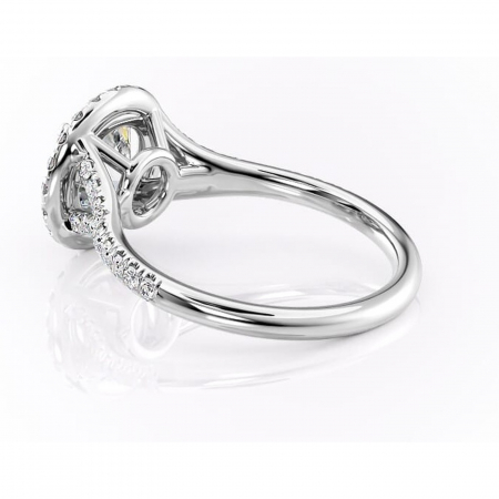 Inel de logodnă Henrietta din aur Alb 14kt cu moissanite tăietură rotundă – Halo rafinată pentru profil mediu | Personalizează și configurează gratuit online [4]