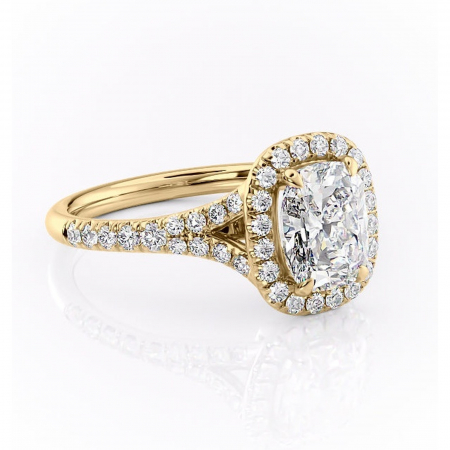 Pernă alungită - Inel de logodnă Henrietta din aur Galben 14kt cu moissanite tăietură asscher – Halo rafinată pentru profil mediu | Personalizează și configurează gratuit online