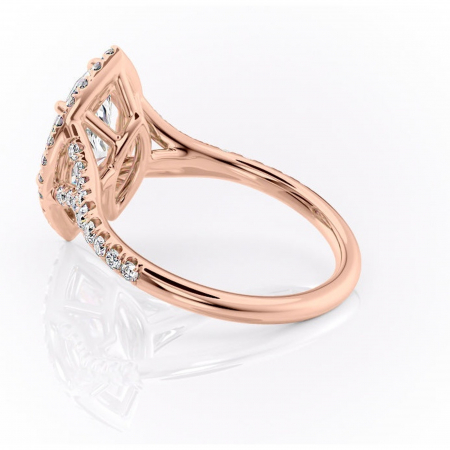 Inel de logodnă Henrietta din aur Rose 14kt cu moissanite tăietură marquise – Halo rafinată pentru profil mediu | Personalizează și configurează gratuit online [4]