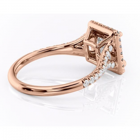 Inel de logodnă Henrietta din aur Rose 14kt cu moissanite tăietură princess – Halo rafinată pentru profil mediu | Personalizează și configurează gratuit online [2]