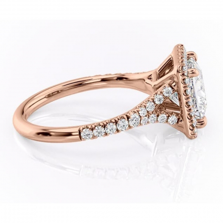 Inel de logodnă Henrietta din aur Rose 14kt cu moissanite tăietură princess – Halo rafinată pentru profil mediu | Personalizează și configurează gratuit online [1]